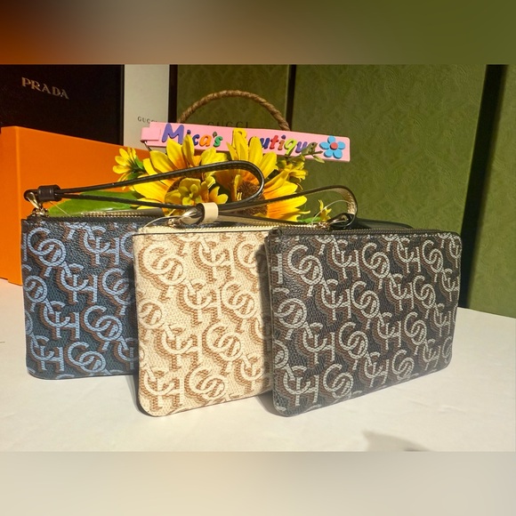 🆕🌺COACH🌺 Corner Zip Wristlet With Signature Monogram Print ~CHALK~ - Picture 14 of 14